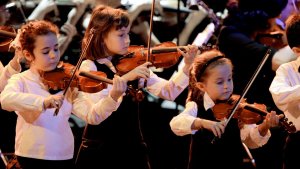 Lire la suite à propos de l’article Pratiquer la musique dès un jeune âge stimule les connexions neuronales pour la vie, selon une étude suisse